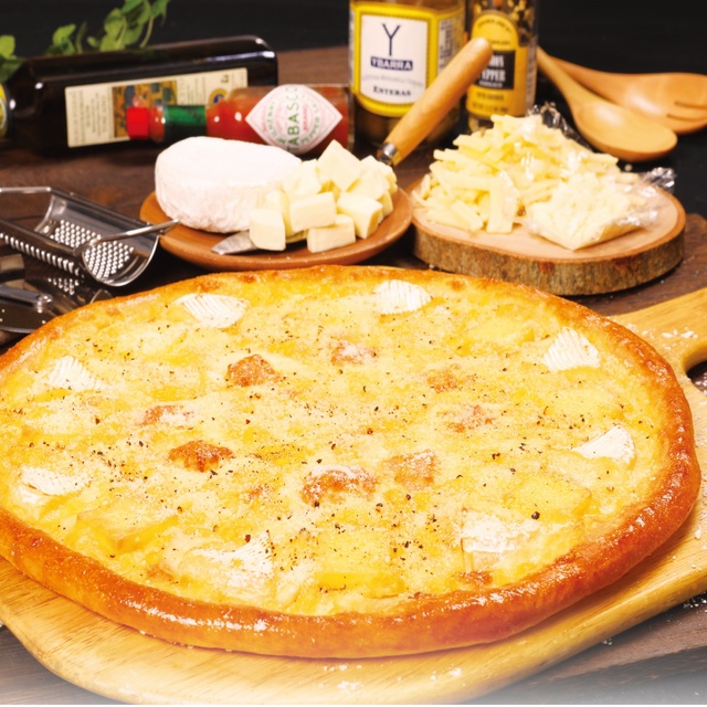 4種のぜいたくチーズデラックス